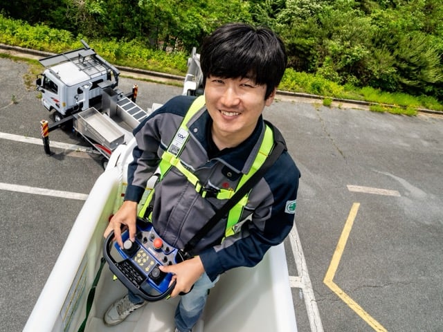 Designing for the younger generation smart operators