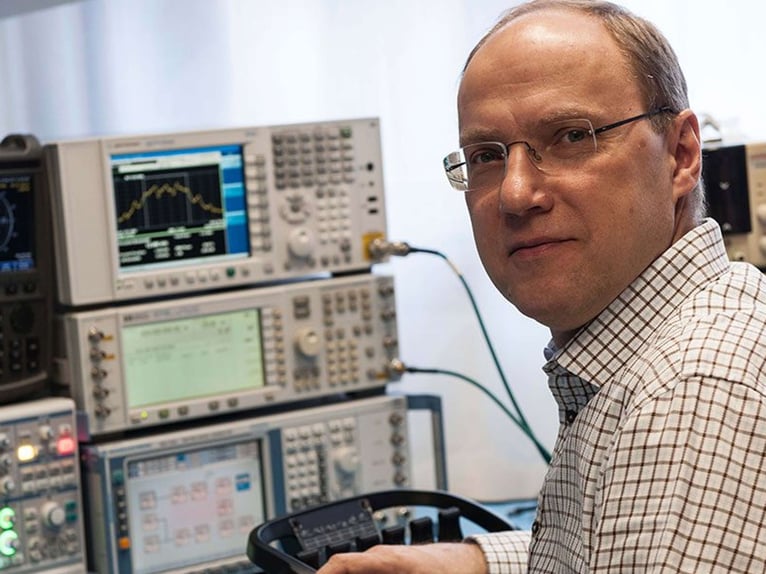 andrei-webb-1200x600_www4-3 2